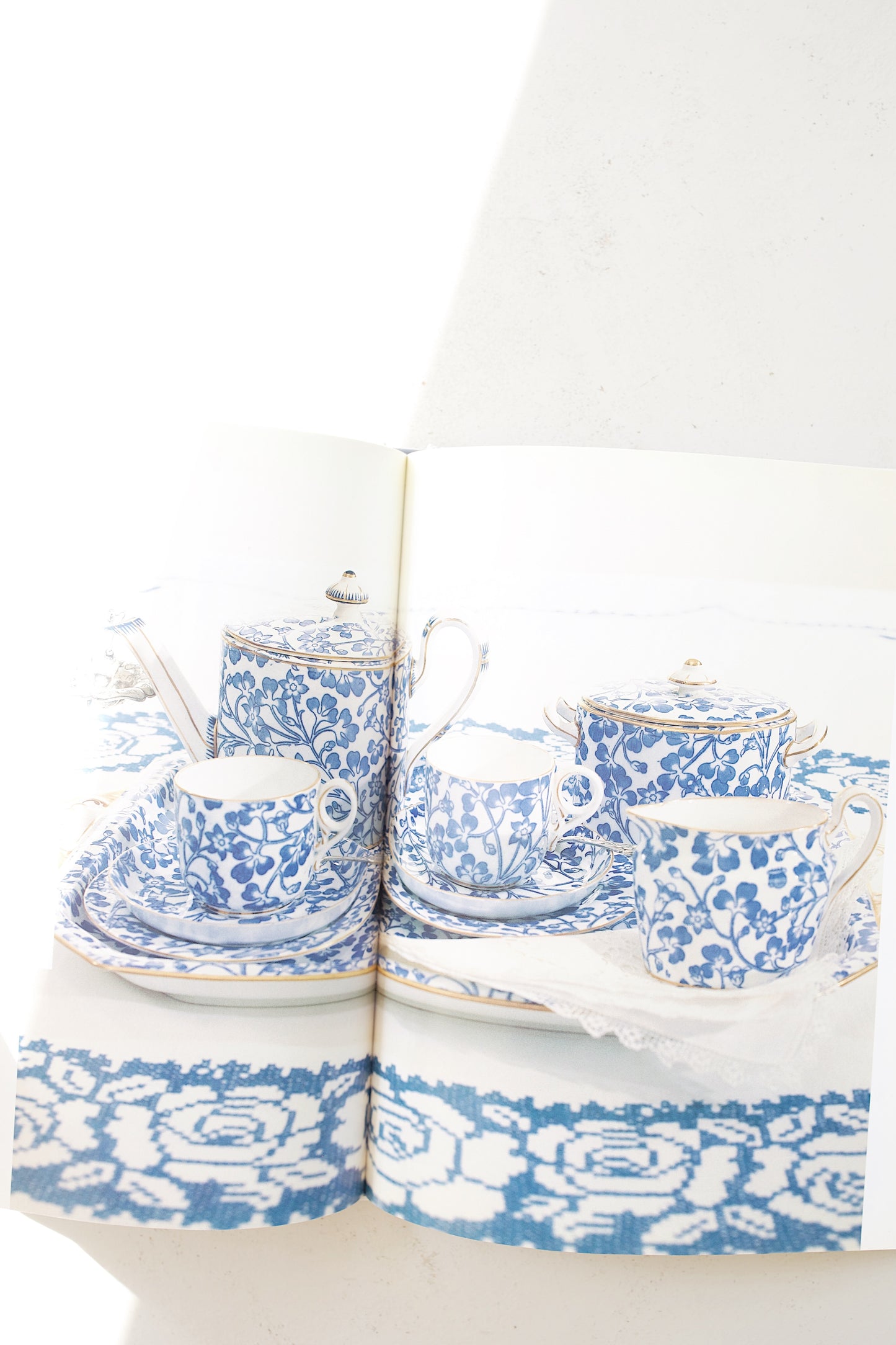 The Pleasures of Tea: Recipes & Rituals